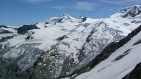 Le glacier de Trift, au dessus de la station de Saas-Fee, dans le canton du Valais en Suisse.