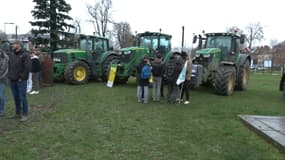 Une manifestation organisée jeudi 21 décembre sur la place des Maréchaux de Beauvais, pour soutenir un éleveur condamné pour le bruit et les odeurs de ses vaches.