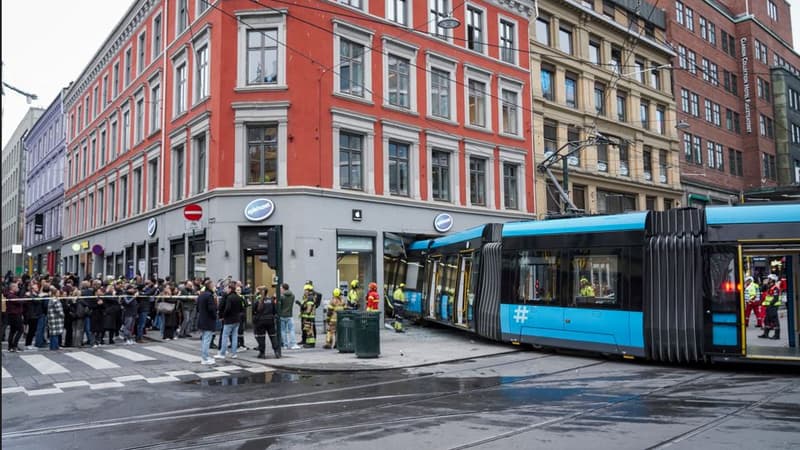 Norvège: un tramway fou percute un magasin à Oslo, des blessés et un immeuble évacué