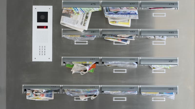 Supermarchés: les prospectus vont-ils vraiment disparaître des boîtes aux lettres?