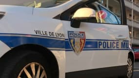 Une brigade de la police municipale à Lyon après l'attaque de l'église orthodoxe grecque.