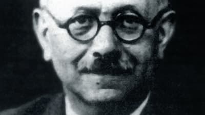 Marc Bloc, dont Emmanuel Macron a annoncé ce samedi 23 novembre la panthéonisation, a été un citoyen engagé, soldat des deux guerres mondiales, patriote, antifasciste, fervent républicain et résistant mort fusillé en 1944 par les Nazis.