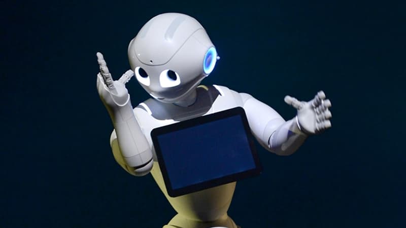 Une mégabanque japonaise embauche des robots Pepper, développés par Aldebaran, pour travailler dans ses agences. 