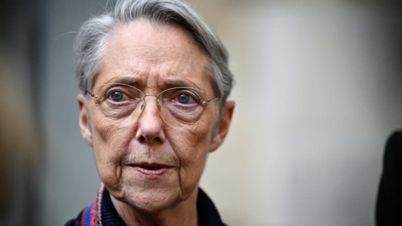 Présidentielle 2027: Élisabeth Borne regrette une "multiplication des candidatures" avec "un concours de celui qui aura le plus gros meeting"