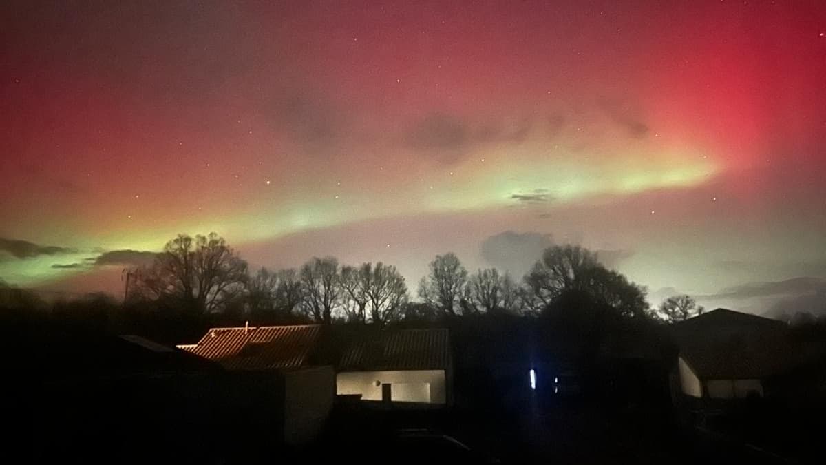 Les aurores boréales observées aux Clouzeaux, en Vendée, dans la nuit du lundi au mardi 20 janvier. 