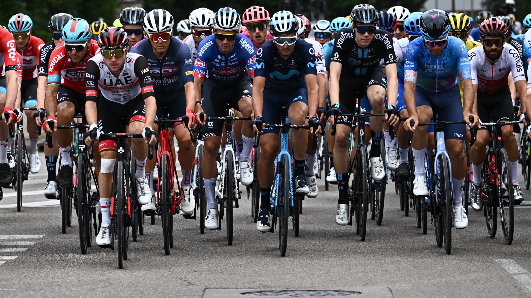 EN DIRECT – Tour de France (8e étape): Pogacar, Bardet et Gaudu pris dans une chute