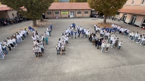 Des élèves du collège Gassendi à Digne-les-Bains (Alpes-de-Haute-Provence), le 7 novembre 2024, pour une journée de lutte contre le harcèlement scolaire. 