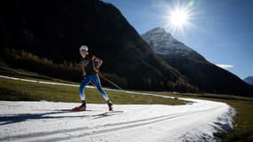 Un pratiquant de ski nordique à Bessans, en Savoie, le 6 novembre 2022