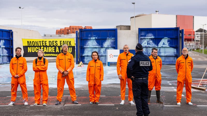 Des militants de Greenpeace interpellés par les forces de l'ordre à la centrale nucléaire de Gravelines (Nord) le 28 octobre 2024