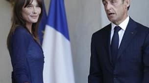 Le ministère iranien des Affaires étrangères a réprimandé mardi un journal qui a traité Carla Bruni-Sarkozy de "prostituée" après le soutien qu'elle a exprimé envers Sakineh Mohammadi Ashtiani, une Iranienne condamnée à mort par lapidation pour adultère.