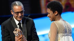 Le Mauritanien Abderrahmane Sissako, ici avec Kessen Tall, est devenu vendredi le premier Africain à recevoir le César du meilleur réalisateur pour son film "Timbuktu".