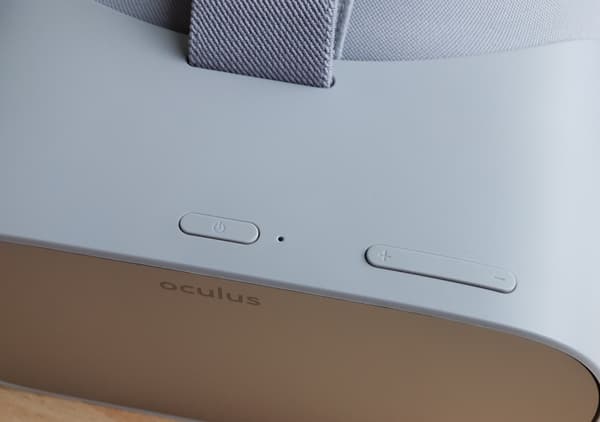 Les micros de l'Oculus Go sont directement intégrés au casque.