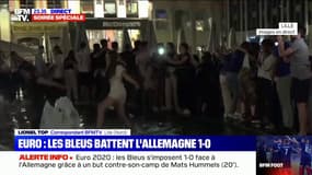 Après la victoire de l'équipe de France face à l'Allemagne, les supporters se retrouvent sur la Grand'Place de Lille