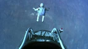 Le parachutiste Felix Baumgartner, au moment de son saut.