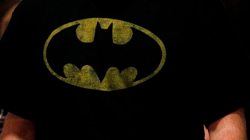 Un homme portant un costume de Batman a livré à la police de Bradford dans le nord de l'Angleterre un jeune homme de 27 ans recherché pour cambriolage. /Photo d'archives/REUTERS/Rick Wilking