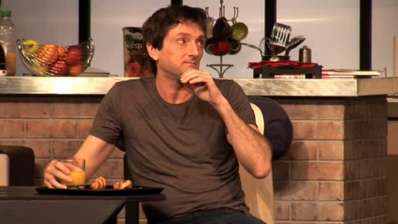 Pierre Palmade va voir l'une des pièces qu'il a co-écrit, être jouée dans un théâtre parisien