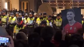 La police obligée d’intervenir pour calmer les fans chinois après l’annulation de la tournée d’Al-Nassr, le 23/01/2024