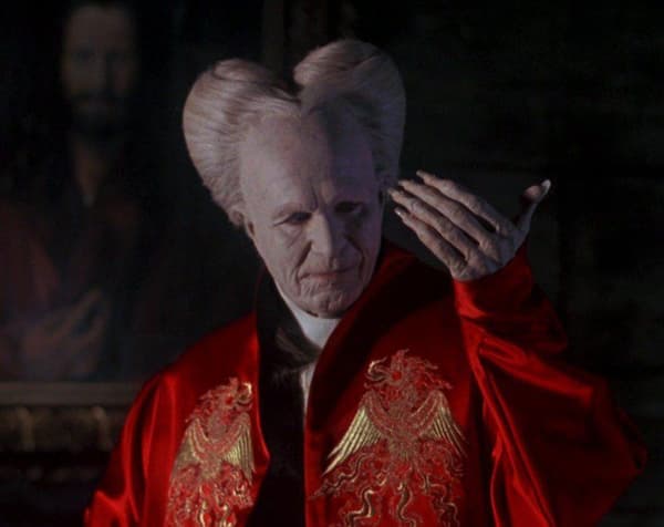 Gary Oldman, incarnant Dracula. 
