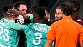 Alexandre Oukidja au coeur d'une bagarre, à Metz le 3 mars 2021