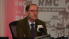 "Notre homme politique est bien sympathique de manier le bâton et de faire des bruits de bottes"