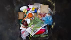 En moyenne, chaque Français jette 20 kg d'aliments par an à la poubelle.