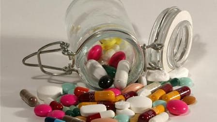 Les médicaments vendus dans l'Union européenne seront pourvus dans quelques années d'un dispositif de sécurité permettant de vérifier leur origine et leur authenticité pour lutter contre la contrefaçon, selon une nouvelle législation adoptée par le Parlem