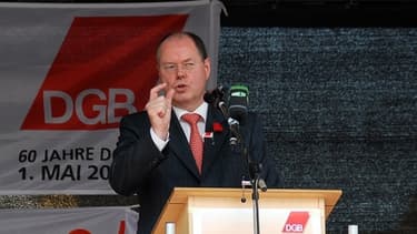 Peer Steinbrück est également proche de l'ancien Premier ministre socialiste Gerhard Schröder