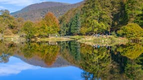 Le lac de Bethmale, dans le pays de Couserans, en Ariège, ici le 27 octobre 2013.