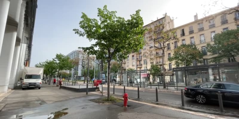 Le quartier de la Joliette dans le 2e arrondissement de Marseille (Bouches-du-Rhône) le lundi 8 avril 2024, après une fusillade mortelle survenue la nuit précédente.
