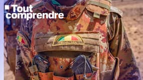 Insigne des FAMa (Forces Armées Maliennes) sur le bouclier pare-balles d'un soldat malien appartenant à la force conjointe du G5 Sahel, stationné à Boulikessi