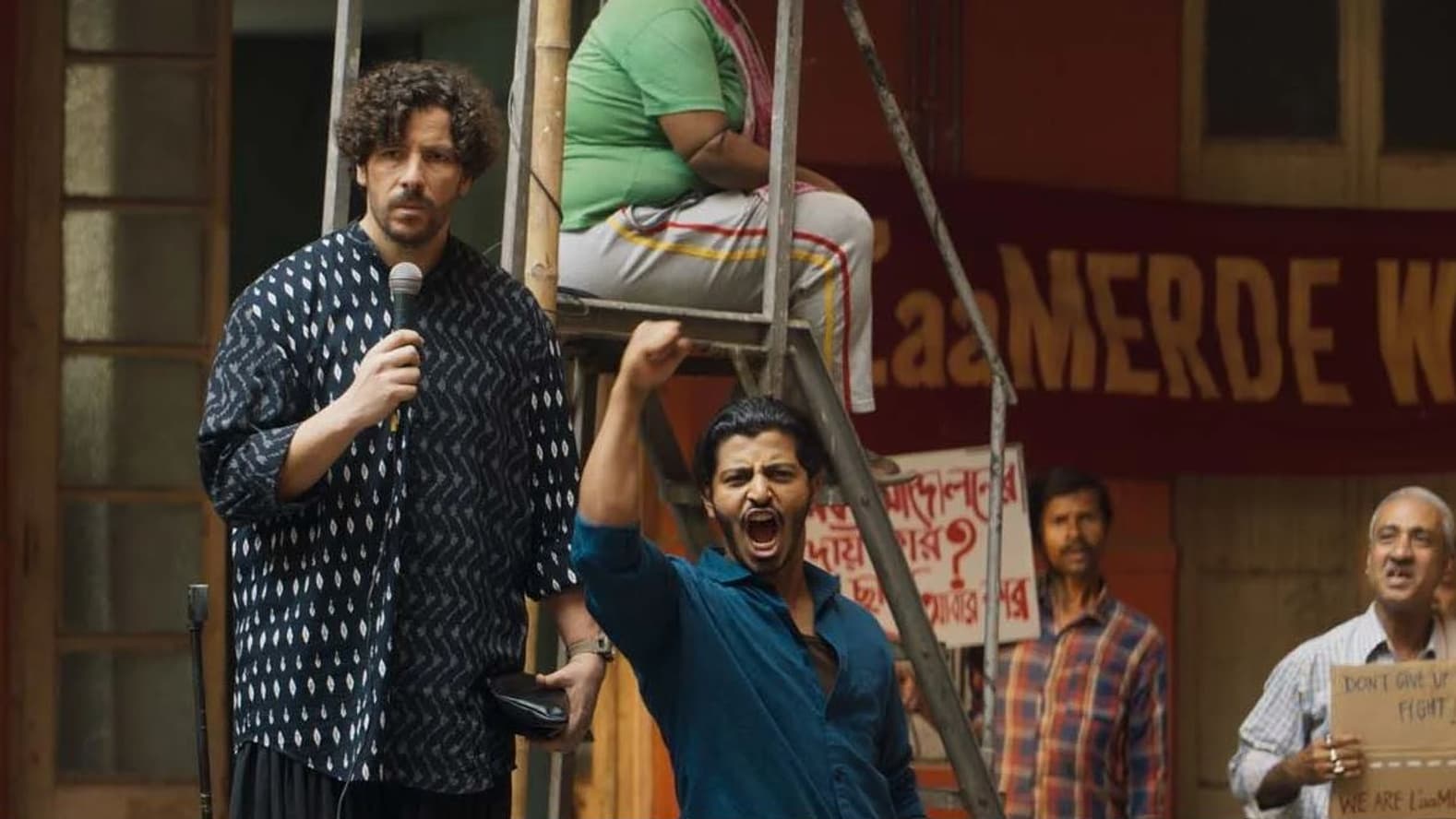Redouane Bougheraba et Ahassan Uddin dans le film "Délocalisés"