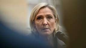 La président du groupe RN à l'Assemblée nationale, Marine Le Pen, le 16 décembre 2024 à Matignon