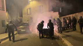 Des tensions ont éclaté lors d'une manifestation contre les violences policières à Lyon jeudi 30 mars