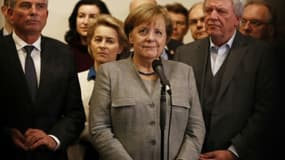Angela Merkel s'adresse à ses partisans après l'échec des négociations, le 19 novembre 2017