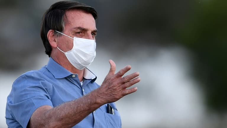 Le président brésilien Jair Bolsonaro le 24 juillet 2020 dans sa résidence officielle à Brasilia