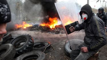 Des militants pro-russes en périphérie de Slavyansk.