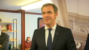 Olivier Véran le 4 octobre 2021 à l'Hôtel-Dieu