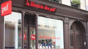 Choisir un livre numérique et partir en 5 inutes avec sa version papier. C'est le livre à la demande, une expérience encore inédite en librairie.