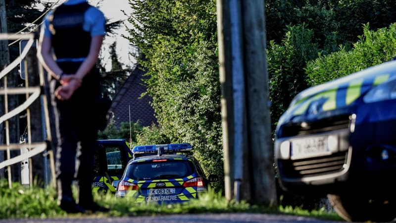 Des gendarmes effectuent des recherches à Pont-de-Beauvoisin, où a disparu la fillette