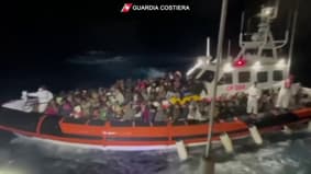 Italie: les garde-côtes italiens sauvent 211 migrants au large de l'île de Lampedusa
