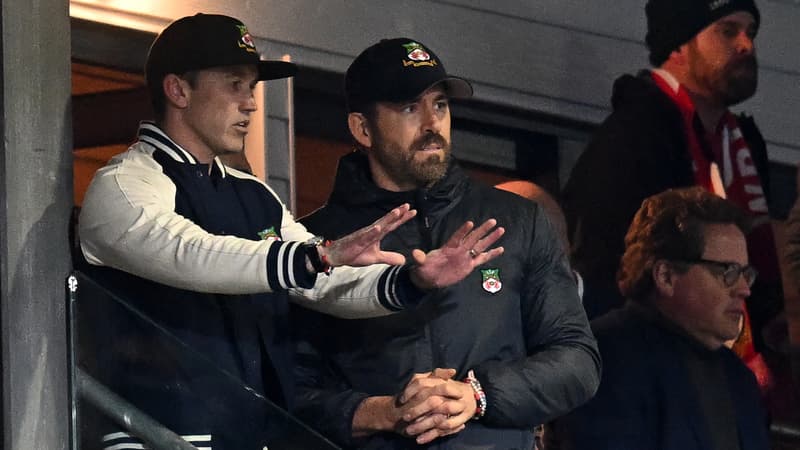 Ryan Reynolds et Rob McElhenney, propriétaires de Wrexham, le 22 avril 2023