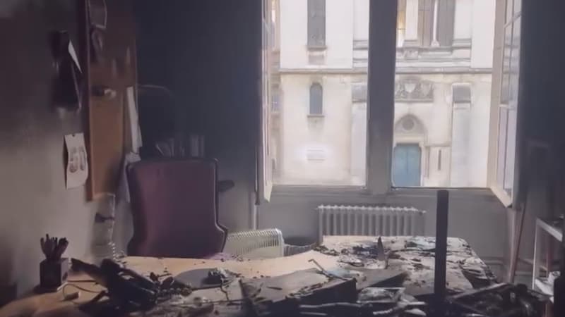 La mairie d'Angoulême après l'incendie qui l'a touchée le mercredi 21 août 2024