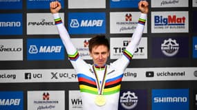 Tadej Pogacar après son titre aux Mondiaux le 29 septembre 2024.