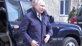 Vladimir Poutine dans une région d'Ukraine occupée le 18 avril 2023. 