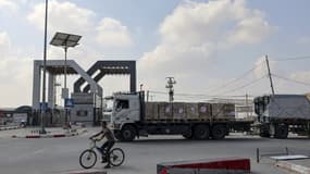 Un camion apportant de l'aide humanitaire dans la bande de Gaza par le passage de Rafah, en Egypte, le 2 novembre 2023 (illustration)