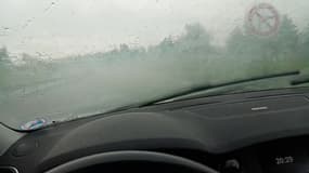 Forte pluie sur l'autoroute A71 - Témoins BFMTV