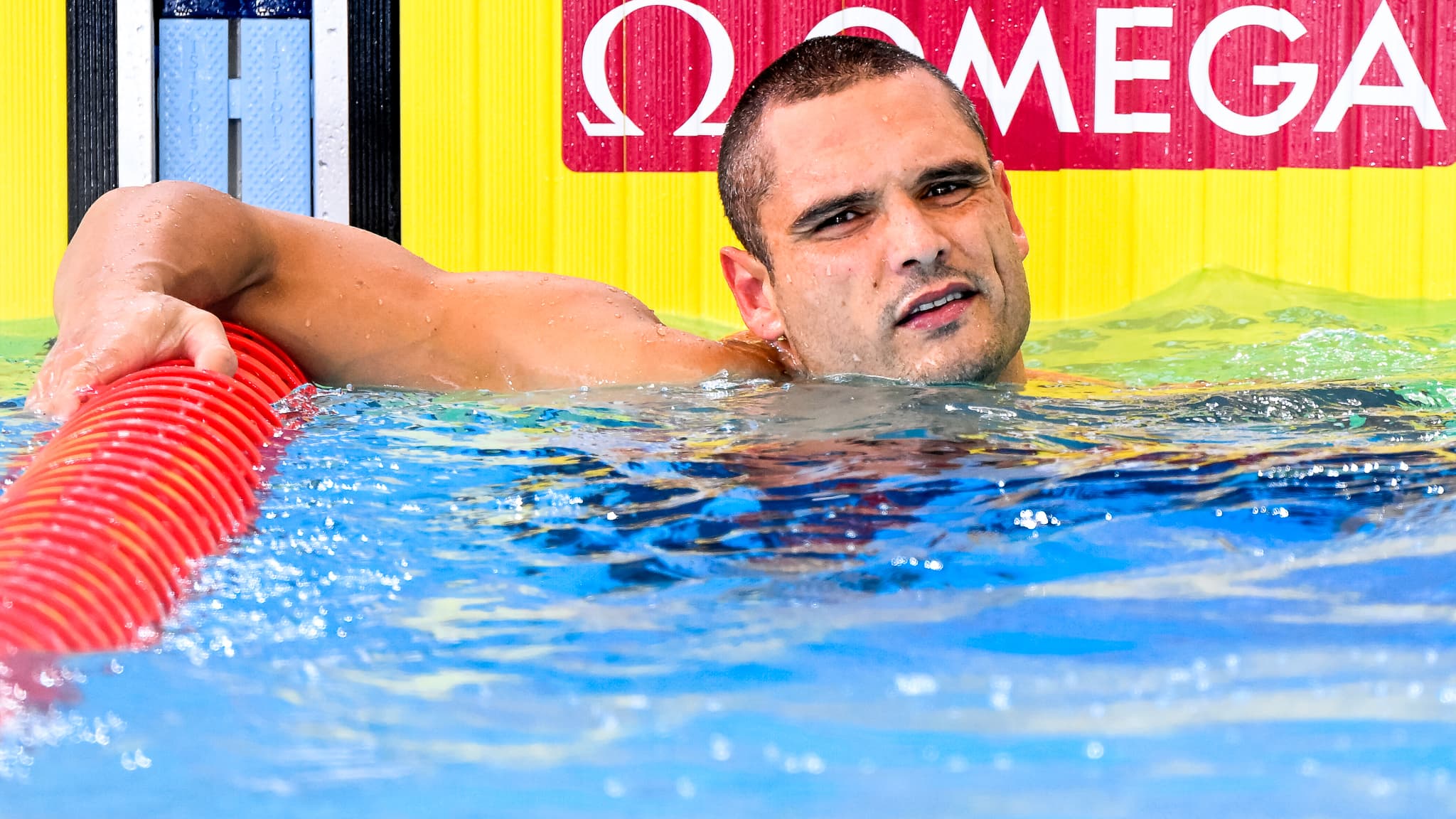 Natation Le titre et le record du monde pour la France aux