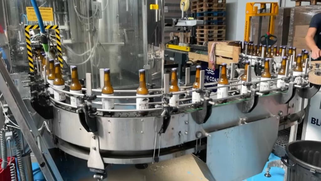 Un an et demi après le passage dévastateur de la tempête Alex, la brasserie du Comté est reconstruite. Le premier brassage est prévu pour début juin. Un an et demi après le passage dévastateur de la tempête Alex, la brasserie du Comté est reconstruite. Le premier brassage est prévu pour début juin.