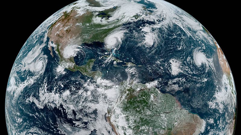 L'ouragan Dorian vu de l'espace