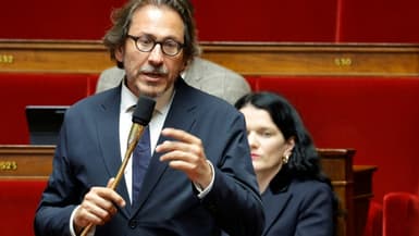 Le député socialiste Jérôme Guedj s'exprime à l'Assemblée nationale, à Paris, le 14 mai 2024